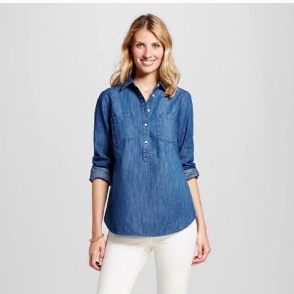 Merona Women’s Denim Button Shirt (Size L)